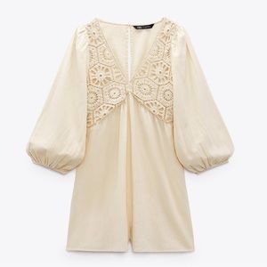 Zara Effortless  COMBINATION CROCHET SHORT
JUMPSUIT
ECRU. Size M